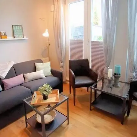 Apartament Strandvogt - Wunderschoene Ferienwohnung Mit Parkettboden Und Sonnenbalkon Wangerooge