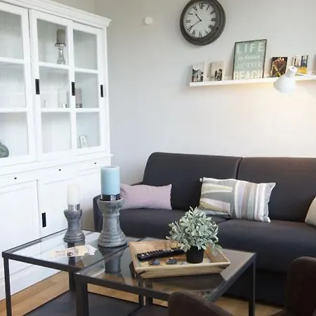 Strandvogt - Wunderschöne Ferienwohnung Mit Parkettboden Und Sonnenbalkon Wangerooge