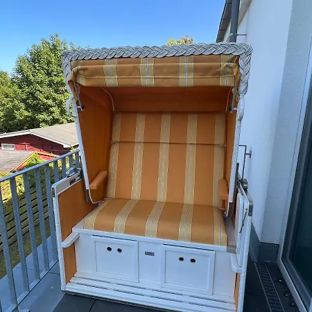 Strandvogt - Wunderschoene Ferienwohnung Mit Parkettboden Und Sonnenbalkon Wangerooge