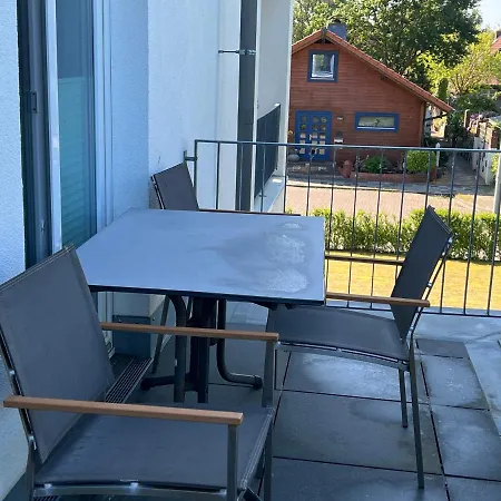 Strandvogt - Wunderschoene Ferienwohnung Mit Parkettboden Und Sonnenbalkon