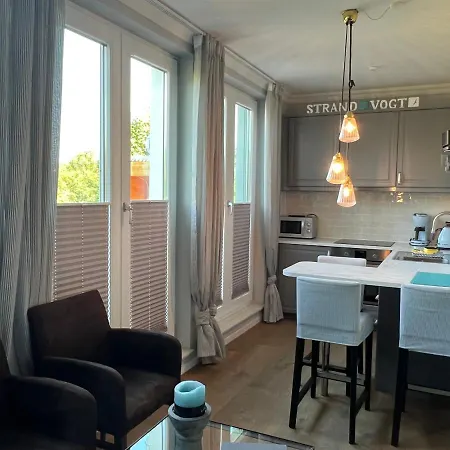 Strandvogt - Wunderschoene Ferienwohnung Mit Parkettboden Und Sonnenbalkon